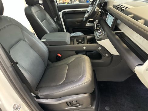 Used 2023 Land Rover Defender 110 SE AWD/4WD image 15