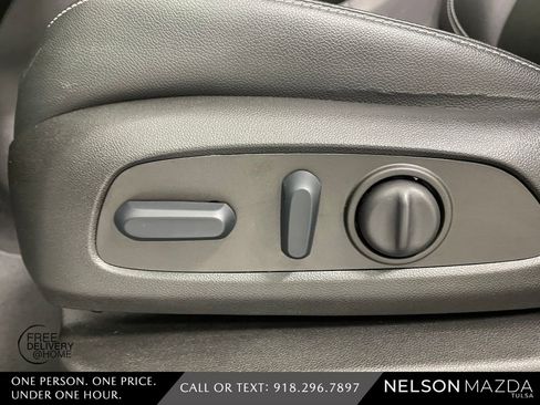 Used 2022 GMC Terrain SLT w/ Infotainment Package II image 21