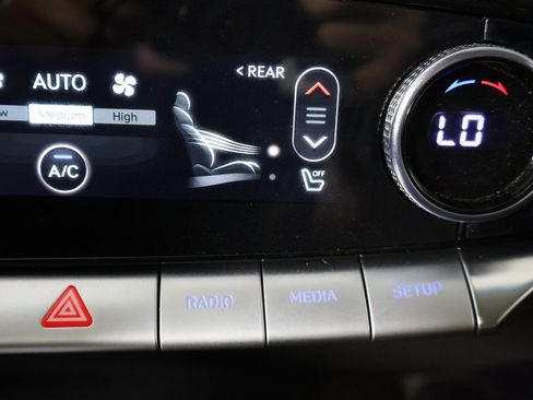 Used 2025 Genesis GV70 2.5T image 47