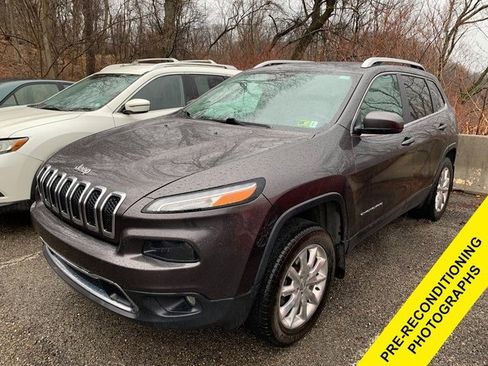 Used 2017 Jeep Cherokee Limited image 1