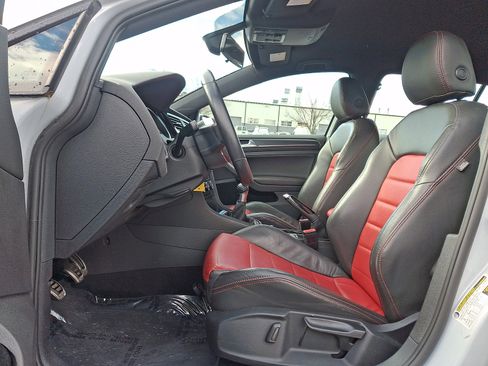 Used 2018 Volkswagen GTI S image 15