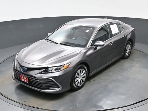 Used 2023 Toyota Camry LE image 36