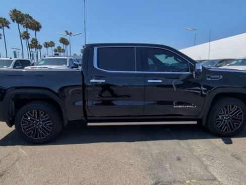 Certified 2022 GMC Sierra 1500 Denali Ultimate AWD/4WD image 9