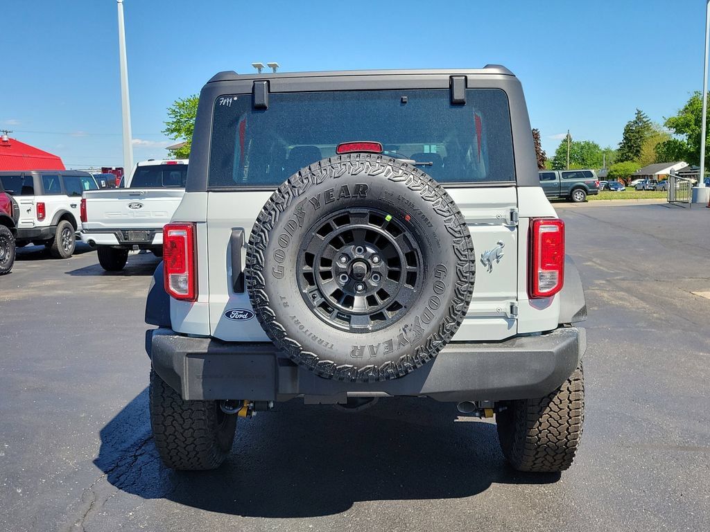 New 2026 Ford Bronco 4-Door w/ Sasquatch Package AWD/4WD image 5