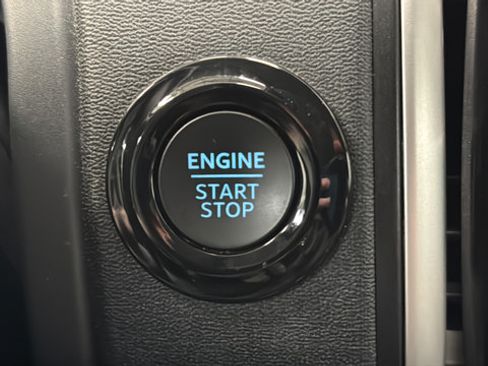 Used 2025 Ford Expedition Max Active AWD/4WD image 22