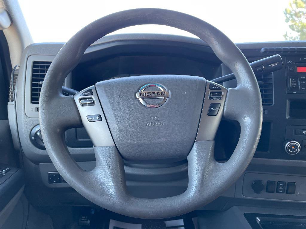 Used 2012 Nissan NV 2500 SV RWD image 17