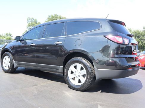Used 2014 Chevrolet Traverse LT FWD image 3