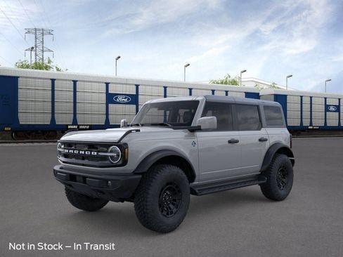 New 2026 Ford Bronco Outer Banks w/ Sasquatch Package AWD/4WD image 1