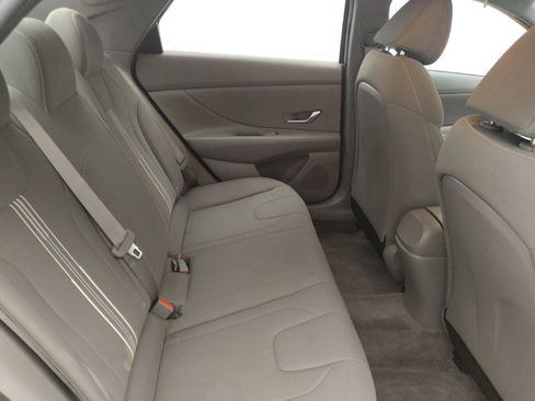 Used 2023 Hyundai Elantra SEL w/ Cargo Package FWD image 19