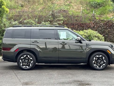 Used 2024 Hyundai Santa Fe SEL image 3