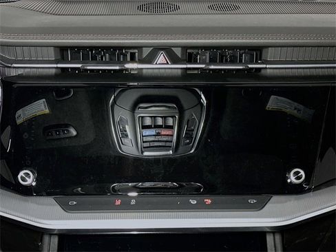 New 2025 Jeep Wagoneer S Launch Edition image 8