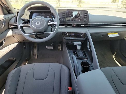 New 2025 Hyundai Elantra Sport image 7