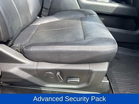 Used 2018 Ford Expedition XLT w/ Equipment Group 202A RWD image 19