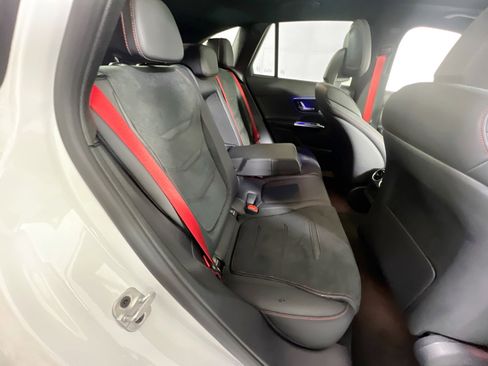 Used 2024 Mercedes-Benz GLC 43 AMG 4MATIC image 27