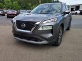 Used 2023 Nissan Rogue SV image 3