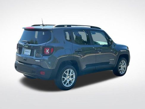 Used 2022 Jeep Renegade Latitude AWD/4WD image 7