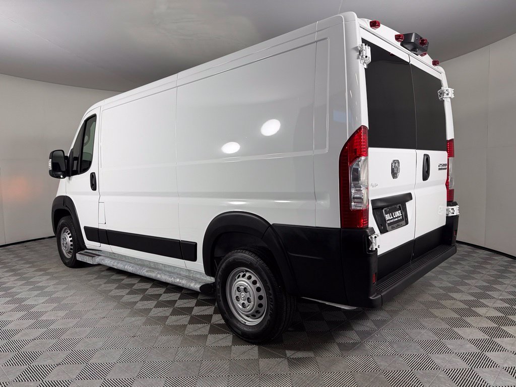 Used 2025 RAM ProMaster 2500 w/ U-Haul Equipment Group FWD image 7