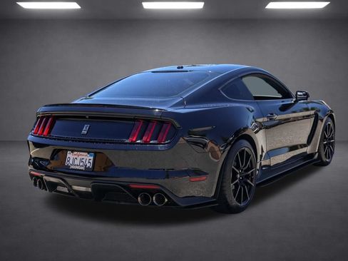 Used 2016 Ford Mustang Shelby GT350 w/ Technology Package RWD image 4