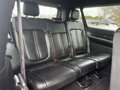 Used 2024 Jeep Wagoneer L Series II w/ Flexible Seating Group image 17