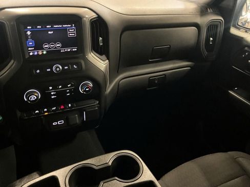 Used 2023 Chevrolet Silverado 1500 Custom image 5