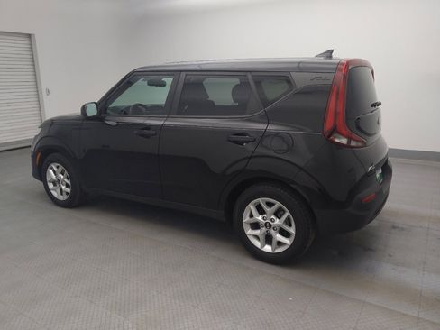 Used 2020 Kia Soul S image 3