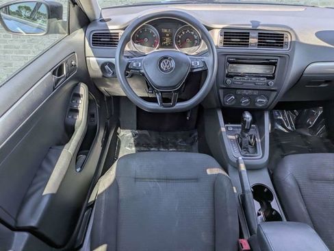 Used 2015 Volkswagen Jetta SE FWD image 15