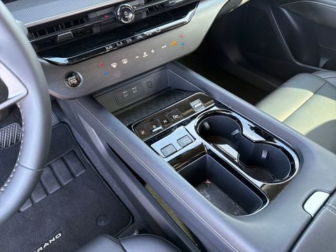 Certified 2025 Nissan Murano SV image 15