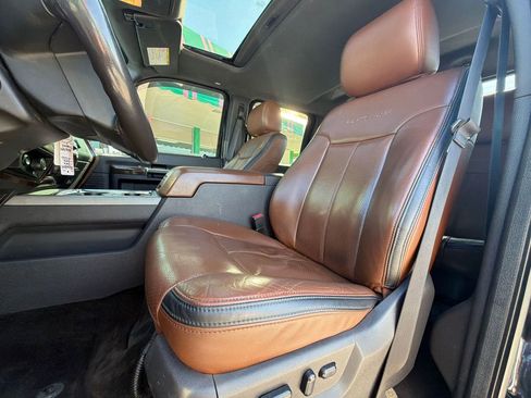Used 2016 Ford F250 Platinum w/ Platinum Package AWD/4WD image 27