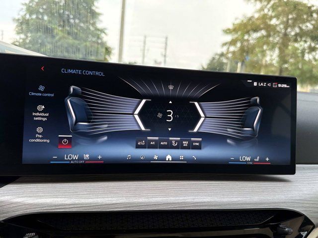 Used 2026 BMW M440i Convertible RWD image 19