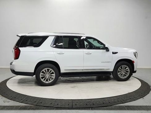 Used 2024 GMC Yukon SLT image 8