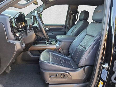 Used 2024 Chevrolet Silverado 2500 High Country w/ Technology Package AWD/4WD image 15