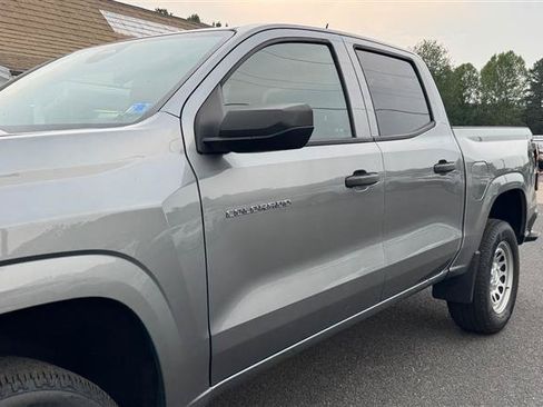 Used 2023 Chevrolet Colorado W/T RWD image 12