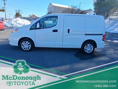 Used 2021 Nissan NV200 SV w/ Back Door Glass Package image 4