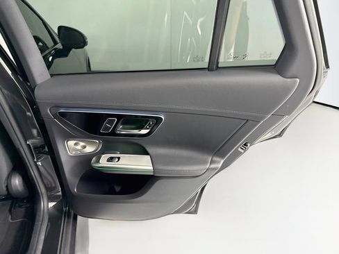 Certified 2026 Mercedes-Benz GLC 300 image 27