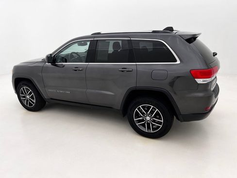 Used 2018 Jeep Grand Cherokee Laredo AWD/4WD image 10