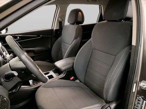 Used 2016 Kia Sorento FWD image 24