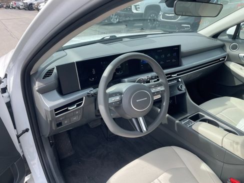 Used 2025 Hyundai Sonata SEL image 11