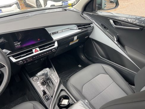 New 2026 Kia Niro EX image 12