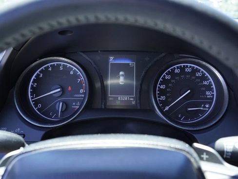 Used 2022 Toyota Camry SE FWD image 11
