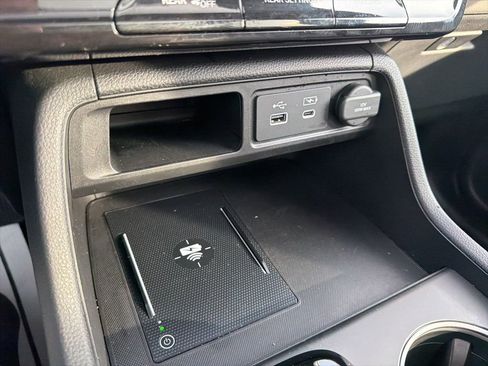 Certified 2025 Honda Pilot Touring image 37