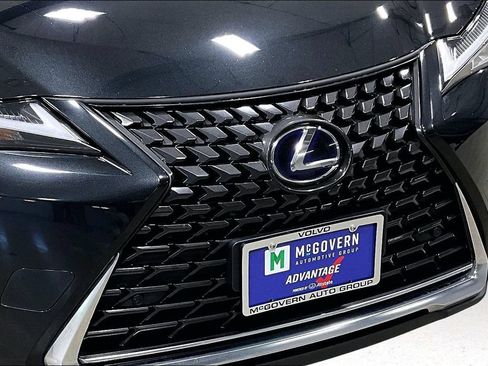Used 2022 Lexus UX 250h w/ Premium Package AWD/4WD image 33