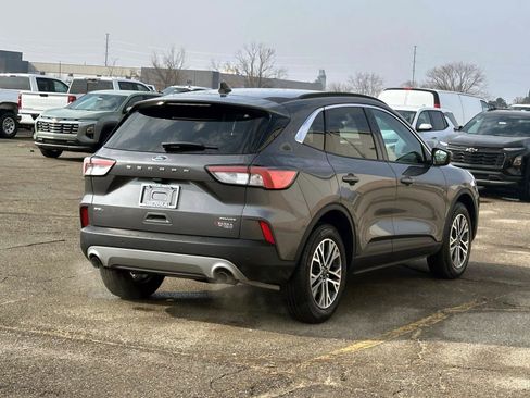 Used 2022 Ford Escape SEL image 5