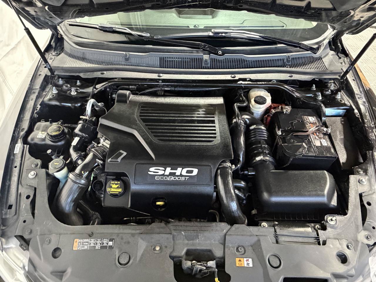 Used 2012 Ford Taurus SHO AWD/4WD image 26