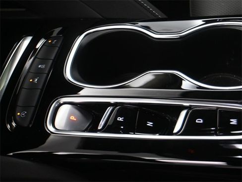 Used 2023 Buick Envision Essence image 20