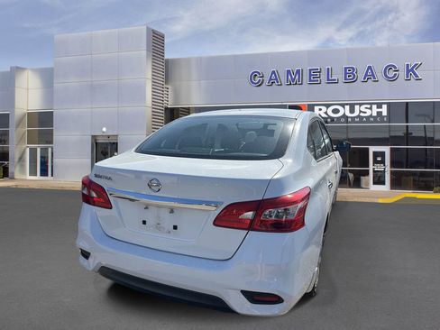 Used 2019 Nissan Sentra S FWD image 4