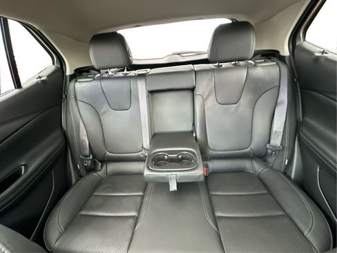 Used 2022 Buick Encore GX Essence w/ Experience Buick Package AWD/4WD image 15