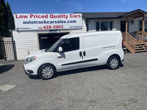 Used 2021 RAM ProMaster City Tradesman SLT FWD image 2