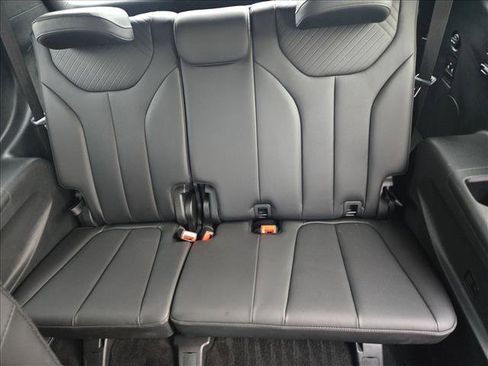 Used 2025 Hyundai Palisade SEL FWD image 20