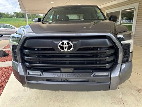 Used 2024 Toyota Tundra SR5 w/ SR5 Convenience Package AWD/4WD image 12