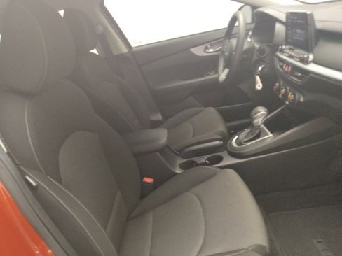 Used 2022 Kia Forte LXS FWD image 21